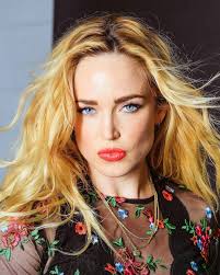 Pin By Himiko On Caity Lotz Forever My Girl White Canary Dc Legends Of Tomorrow