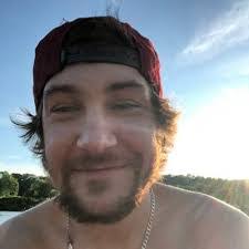 Nicole Hudon's Instagram, Twitter & Facebook