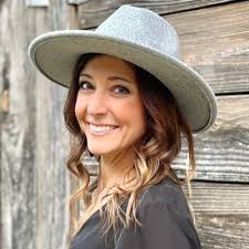 Erika Slater (@ESlater03)