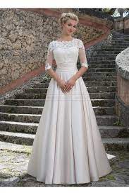 Five Wedding Dresses Cheap Prices That Had Gone Way Too Far Vintage Style Wedding Dresses Plus Size Wedding Gowns Trendy Wedding Dresses