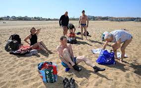 Enregistrez vos véhicules préférés et personnalisez vos pages. Pays Basque Les Images Des Tontons Baigneurs D Anglet A L Eau Par Tous Les Temps