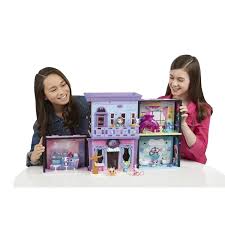 Amazon Com Littlest Pet Shop Blythe Bedroom Style Set Toys Games Littlest Pet Shop Pet Shop Holiday Toys