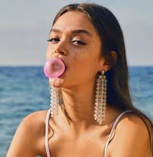 Sara Navarro . Stradivarius @saranavarromakeup @stradivarius Photograph  @carlosrobledano Stylist @macarenaraliuga #them #management #muah #fashion