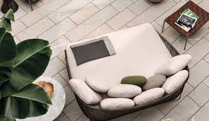 Minotti Aston Cord Outdoor Loveseat2 Jpg 1900 1100 Rustikale Gartenmobel Gartenmobel Minotti
