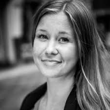 Madeleine Arndt's Instagram, Twitter & Facebook