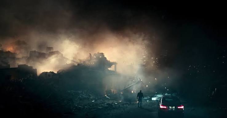 Review: 'The Cloverfield Paradox,' Netflix's Surprise Release, Unleashes  Chaos - The New York Times