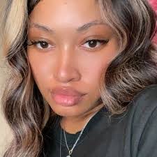 Khadijah Taylor's Instagram, Twitter & Facebook