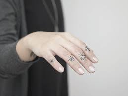 With minimalist tattoos becoming more popular, people are putting them all over their body. Hand Poked Finger Tattoos By Pontotattoo Finger Tattoos Minimalist Tattoo Tattoos For Guys