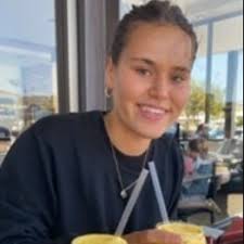 Danika Di Santo (@DanikaDiSanto)