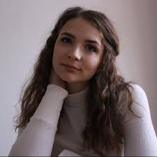 Anna Brodska (@jame.bond.77128261)