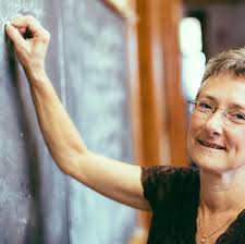 Innerhalb einer besoldungsgruppe gibt es nach oben hin stufen, die sich nach der diensterfahrung des beamten richten. Lehrer Was Verdienen Lehrer And Grundschulen Und Gymnasien Stern De