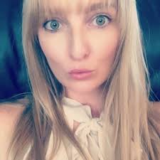 Ashley Osterman (@AshleyMorosini)