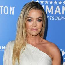 Denise richards (born february 17, 1971) is an american actress, former fashion model, and television personality. Denise Richards Popsugar Celebrity