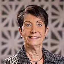 Leslie Larkin's Instagram, Twitter & Facebook