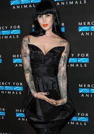 Kat von d has said in the past that she doesn't regret any of her tattoos, but that doesn't mean she's opposed to covering old ones. Glimpse Inside Kat Von D S Colorful Life From An Ink Master To A Recording Artist
