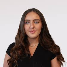 Natasha Kenyon's Instagram, Twitter & Facebook