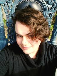 Introduction and friendship in LGBTQIA+ community