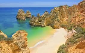 Location of lagos (nigeria) on map, with facts. Lagos Nigeria Lagos Portugal Cities In Africa Beautiful Beaches