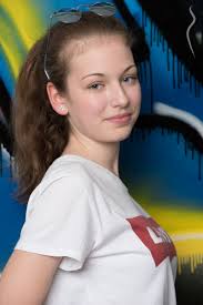 Sarah Model Nude - Mega Porn Pics