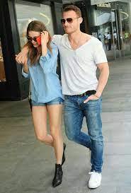 Kerem bursin'in 2016 survivor'da yer almamasını isteyen serenay sarıkaya kerem bursin'e ne dedi? Pin By Alexis Dotson On Serenay Sarikaya Turkish Fashion Fashion Minimalist Dresses