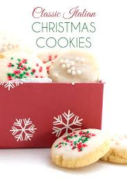 From elegant traditional standbys to fun new favorites, this collection has everything you need to make your cookie plate a holiday showpiece! Classic Italian Christmas Cookies Keto Christmas Cookies Low Carb Christmas Cookies Low Carb Christmas