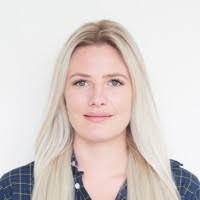 121000+ perfiles de «Dora