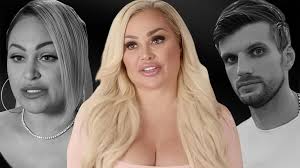 POV: You walk into yoga and Darcey is your instructor... 🧘‍♀️  #DarceyAndStacey