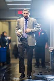 L'attaquant des jets de winnipeg mark scheifele a écopé d'une suspension de quatre matchs pour sa mise en échec à l'endroit de jake evans. Sharp Skates Sharper Suits Jets Players Score Style Points For Their Fashion Sense Winnipeg Free Press