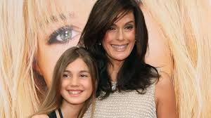 Die schauspielerin teri hatcher ist aus hollywood nicht mehr wegzudenken. Teri Hatcher S Daughter Has Grown Up To Be Gorgeous