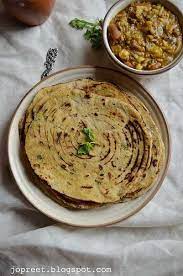 Methi Khasta Roti Indian Food Recipes Food Receipes Indian Bread