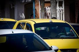 Hasta el viernes 5 de febrero, la medida será pedagógica y desde el lunes 8 será sancionatoria. Desde Este Primero De Febrero Rota El Pico Y Placa Para Taxis En Medellin Vivir En El Poblado