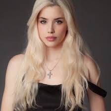 Sidney Ramirez's Instagram, Twitter & Facebook