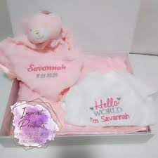 Seasonal flowers in a unique style are a thoughtful gift for new parents and nationwide shipping lets you send love from afar. Personalised Baby Gift Hamper Set New Baby Gift Hamper Baby Boy Baby Girl Gift Box Set Hamper