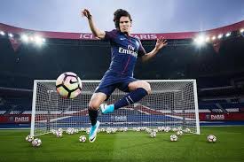 Nos psg maillots et kits de football sont livrés sous licence officielle et dans une variété de styles. Le Psg Revele Son Nouveau Maillot Domicile 2017 2018 Officiel