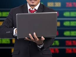 Is currently rated as a zacks rank 3 and we are expecting an inline return from the googl shares . Why Is Alphabet Googl Up 4 4 Since Last Earnings Report
