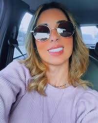 Danielle Milam's Instagram, Twitter & Facebook