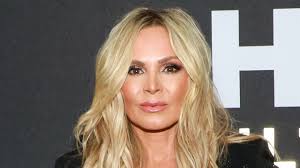 Glen Powell and Tom Cruise are action movie legends. 🤩