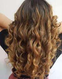 Anche con le fasce per capelli è possibile ottenere onde morbide da spiaggia da far invidia a chiunque! Torchon Come Fare Le Onde Morbide Idee E Consigli Vivalife It