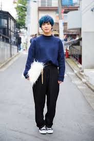 Hoodies Harnesses And Hot Pink Were Trending At Tokyo Fashion Week Tokyo Fashion Japan Fashion Street Cool Street Fashion
