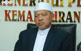Maybe you would like to learn more about one of these? Ukm Malaysia Pa Twitter Kunjungan Hormat Ke Pejabat Menteri Besar Kelantan Bagi Membincangkan Aktiviti Yang Akan Dijalankan Melalui Program Ukm4kelantan Https T Co Cx30l4xlh2