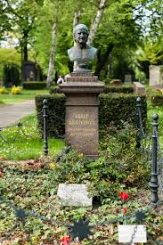 Rio reiser supported squatting in the early 1970s and later the green political party die grünen. Rio Reiser Unna Dortmund Berlin Das Alles Und Noch Viel Mehr