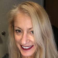 Lori Pond Photography updated their profile picture.