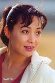 Sau hoàn châu cách cách, đới xuân vinh được các đạo diễn chọn mặt gửi vàng, giao cho những vai hoàng hậu cay nghiệt trên màn ảnh. Hoang Háº­u Trong Hoan Chau Cach Cach Bá»‹ Ghet Bá» Suá»'t 20 NÄƒm Vietnamnet