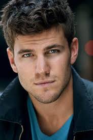 Austin Stowell Joins 'Whiplash,' Reprising 'Dolphin Tale' Role (Exclusive)