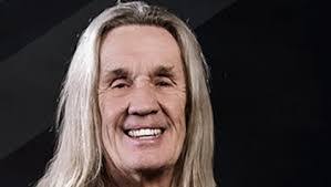 Darrell Queen's Instagram, Twitter & Facebook