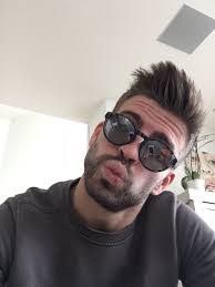 Albert Carbonell's Instagram, Twitter & Facebook