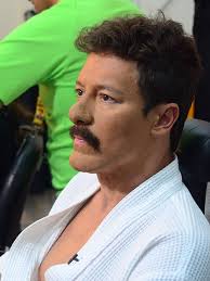 2,445,255 likes · 3,145 talking about this. Barba Bigode E Black Power Veja Fotos Exclusivas Da Transformacao De Rodrigo Faro Foto 4 Man Photo Male Face Male Makeup