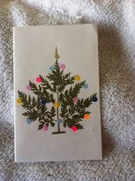 Design custom greeting cards in 5 minutes ➤ hundreds of templates, 2m+ photos, 130+ fonts. Easy Diy Christmas Card Just Pressed Dried Leaf And Confetti Creative Christmas Cards Christmas Card Book Christmas Card Crafts