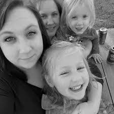 Doris Matta's Instagram, Twitter & Facebook