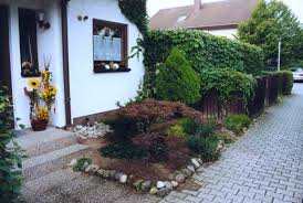 Ein gartenteich oder ein nettes schattiges plätzchen für den sommer, eine ansprechende wegegestaltung, eine natursteintreppe. Winkler Kreative Garten Landschaftsbau Gartenbau Ihr Landschaftsgartner Im Raum Heidelberg Gartenbau Landschaftsbau Hausgarten Trockenmauern Naturstein Betonpflaster Treppen Hangabstutzungen Sichtschutz Zaune Steingarten Sandstein Pflanzungen